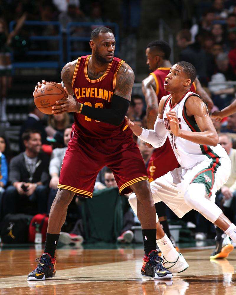 EG险胜NS，Jankos单局斩获MVP焦点之战八强赛，留下经典瞬间的简单介绍