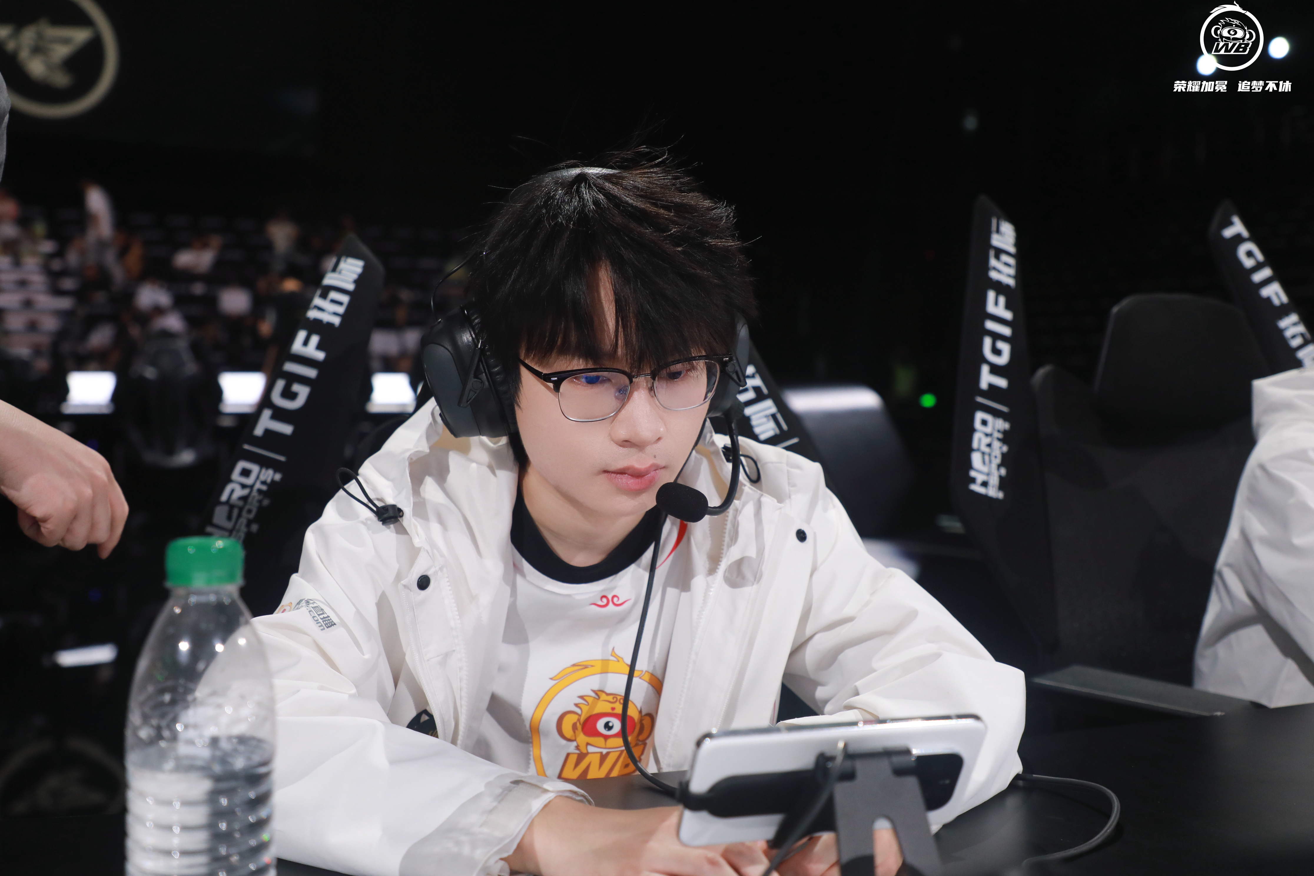 WBG翻盘DK，Clid打出惊人五杀强强对话半决赛，强势挺进下一轮