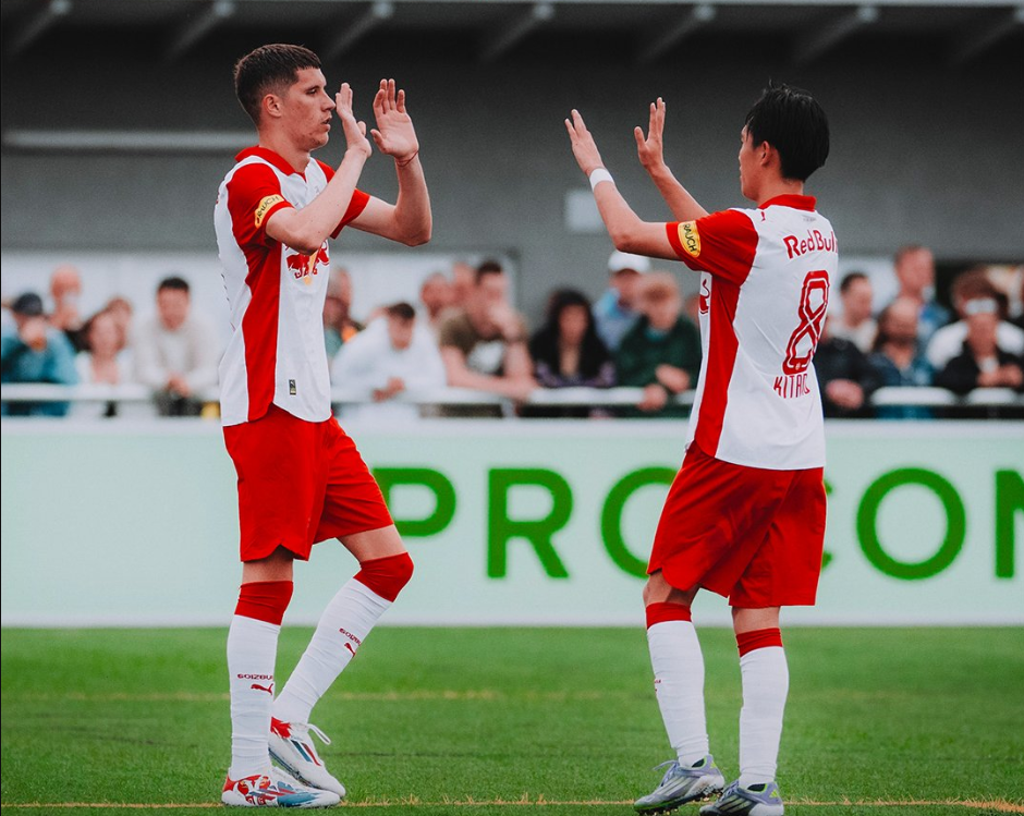 包含红牛二队横扫梅赛德斯,佩雷兹扛起全队的词条 包含红牛二队横扫梅赛德斯,佩雷兹扛起全队的词条