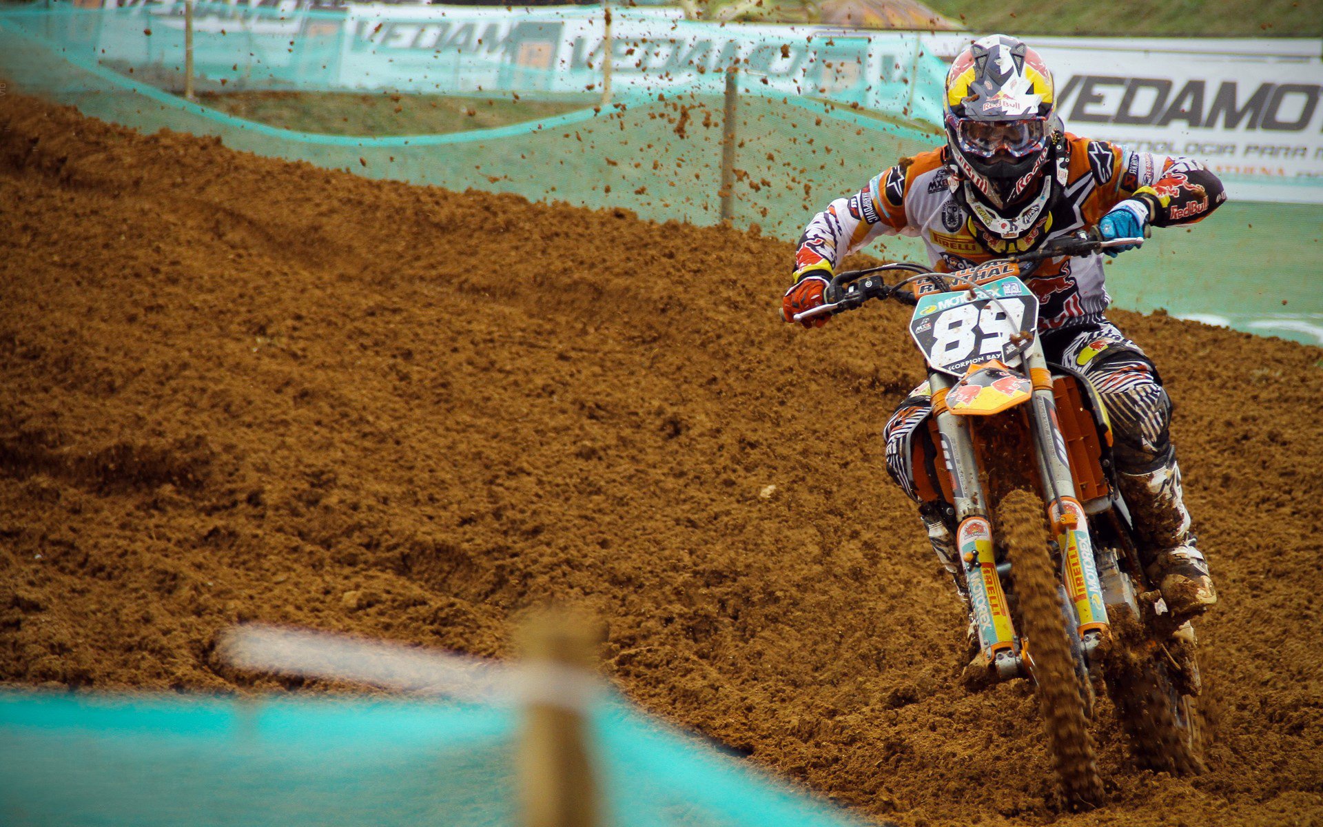 荒漠风暴席卷绿茵殿堂，当新疆飞虎咬碎凯尔特人神话