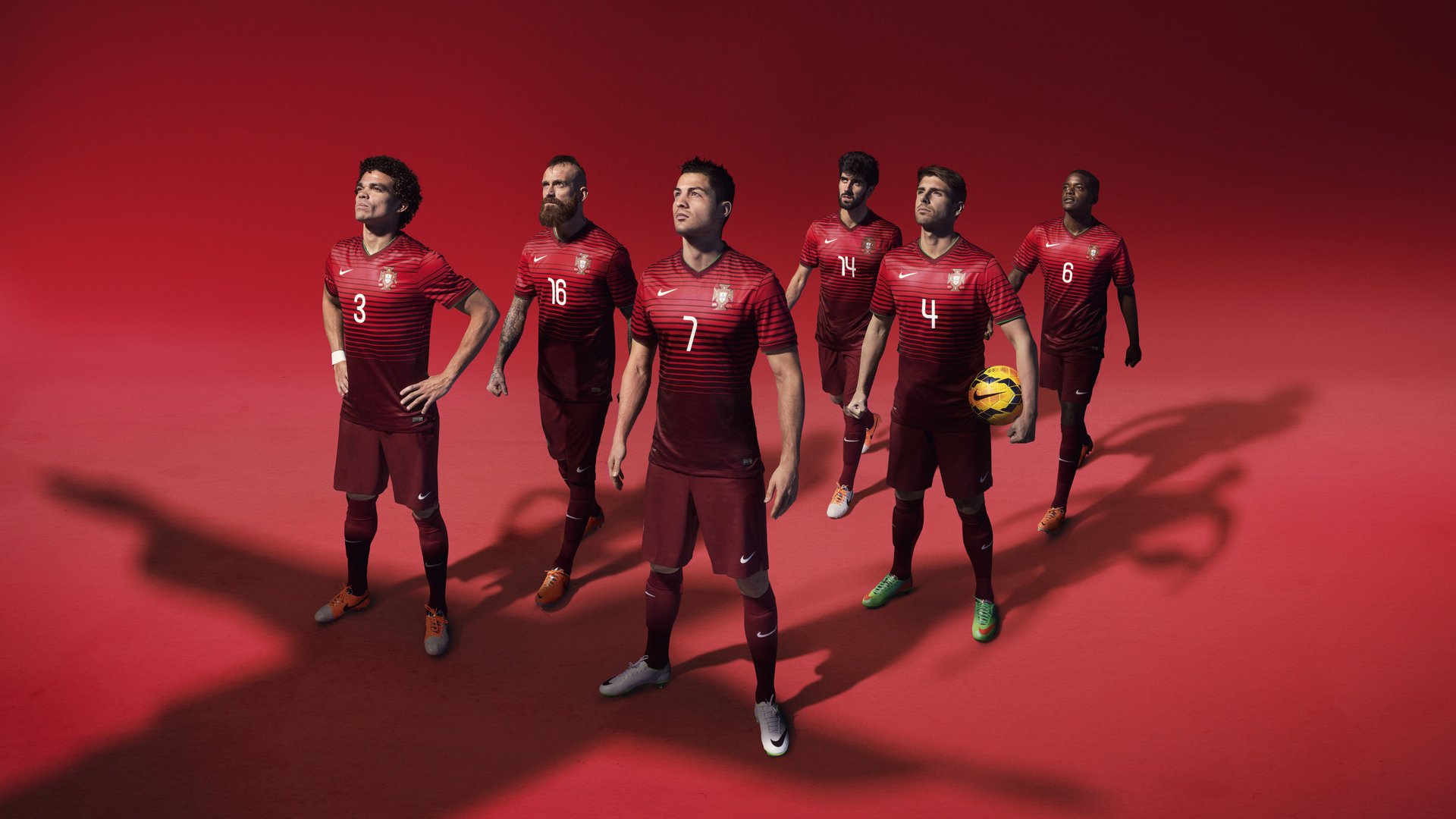 南半球德比中的亚洲之光，孙兴慜用大舞台证明，伟大球员为关键时刻而生